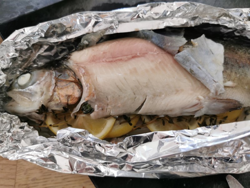 Ørred på gasgrill