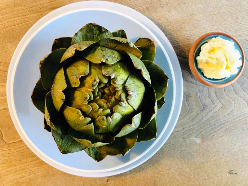 Artiskok med pisket citronsmør