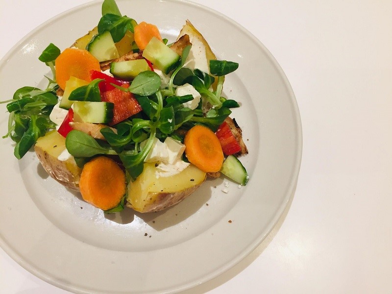 Bagekartofler med fyld