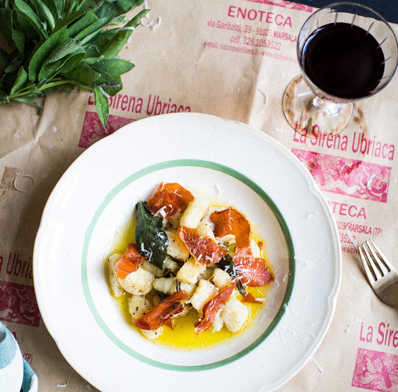 CAMILLOS KØKKEN gnochhi, parma & salvie foto Malthe Ivarsson