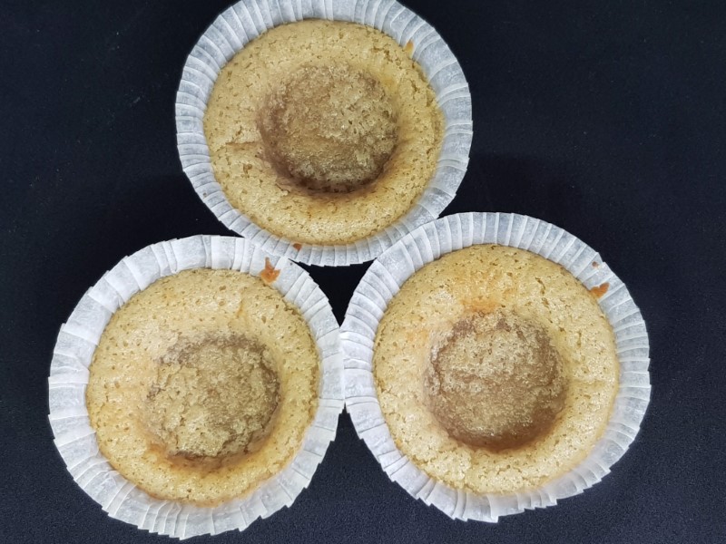 Citronmuffins med brændt marengs