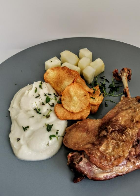Confit de canard med jordskokker på 3 måder