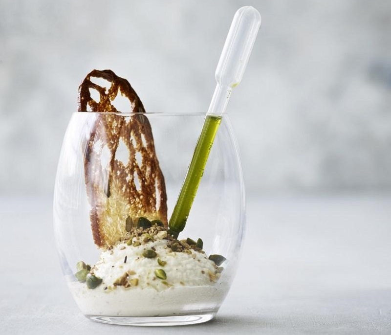 Creme af saltbagt knoldselleri