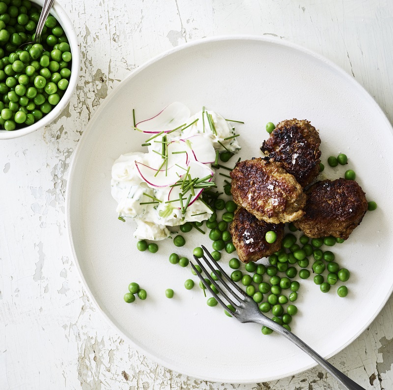 Frikadeller og kartoffelsalat