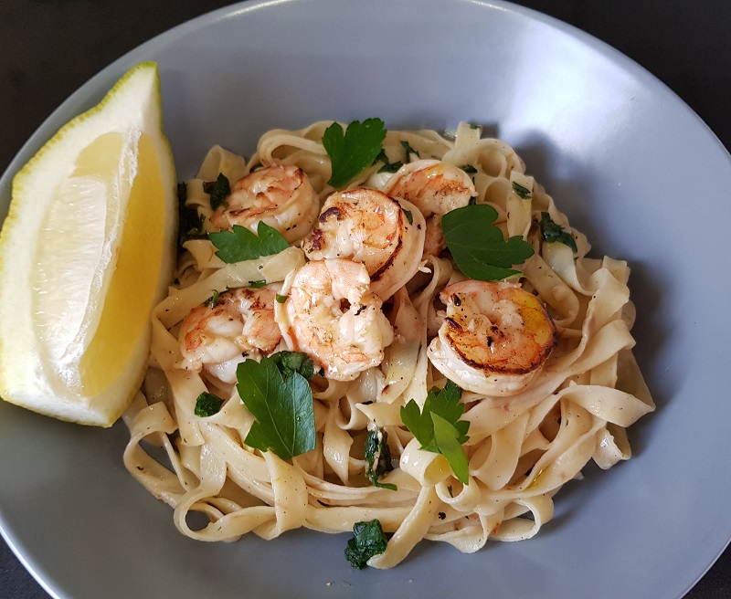 Hjemmelavet pasta med rejer