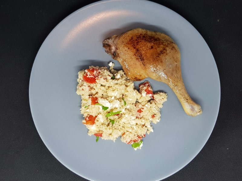 Hurtig hverdagsret med andelår og couscous salat