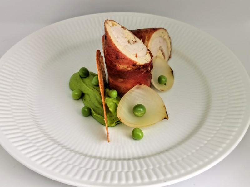 Kyllingerulle med soufflè fars