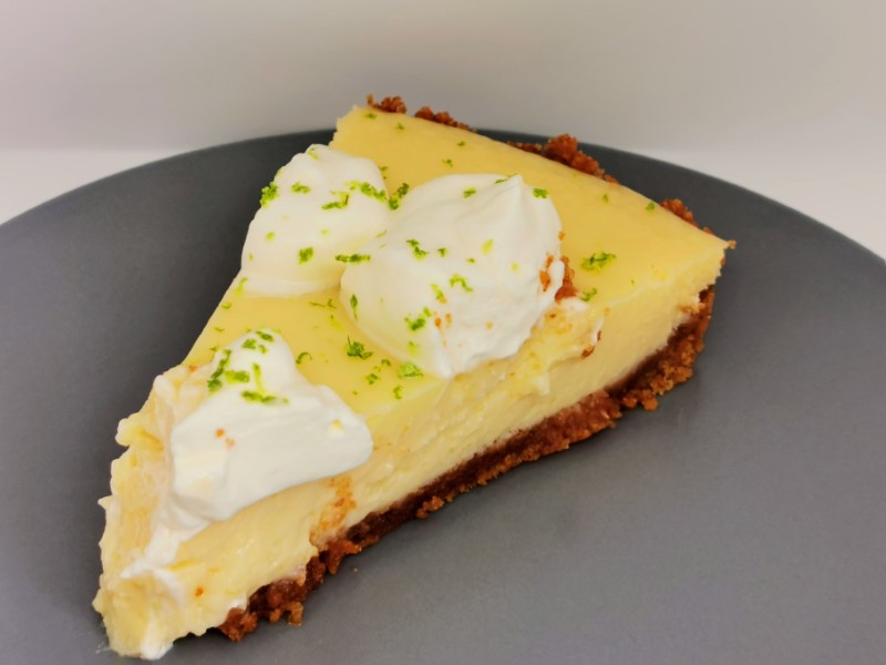 Everything You Need to Know About Foreign Cakes - GastroFun.net