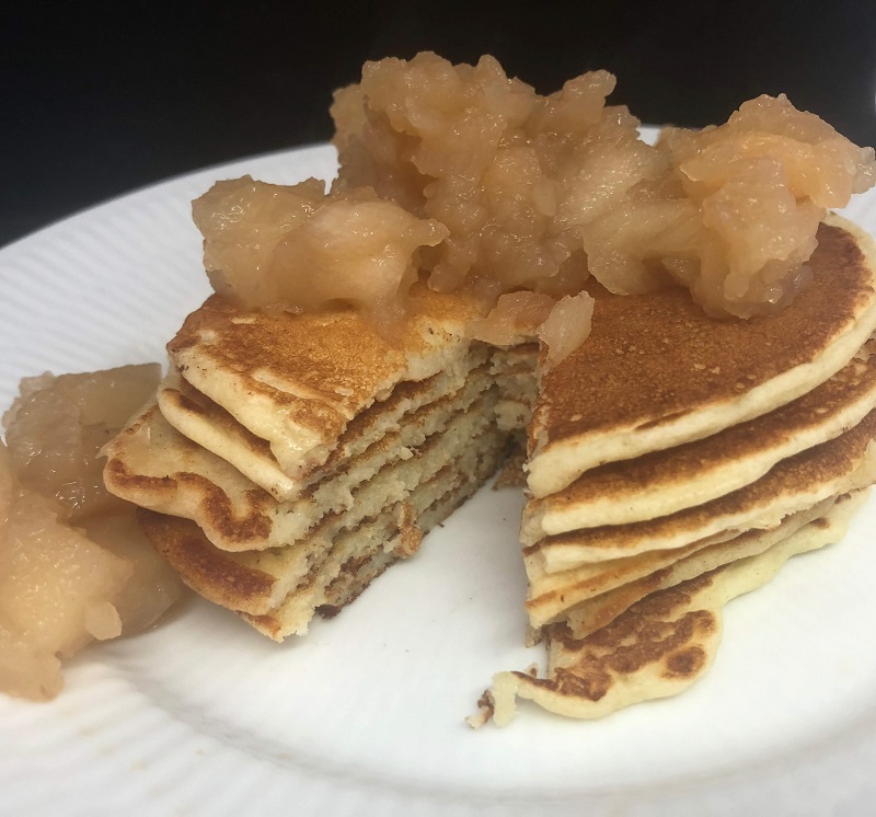 Pandekager med æble