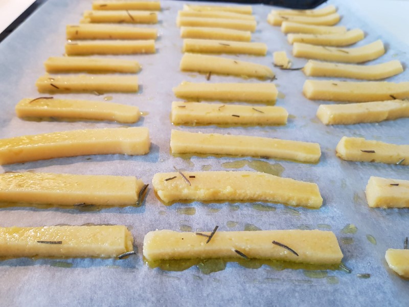 Polenta Fritter med parmesan