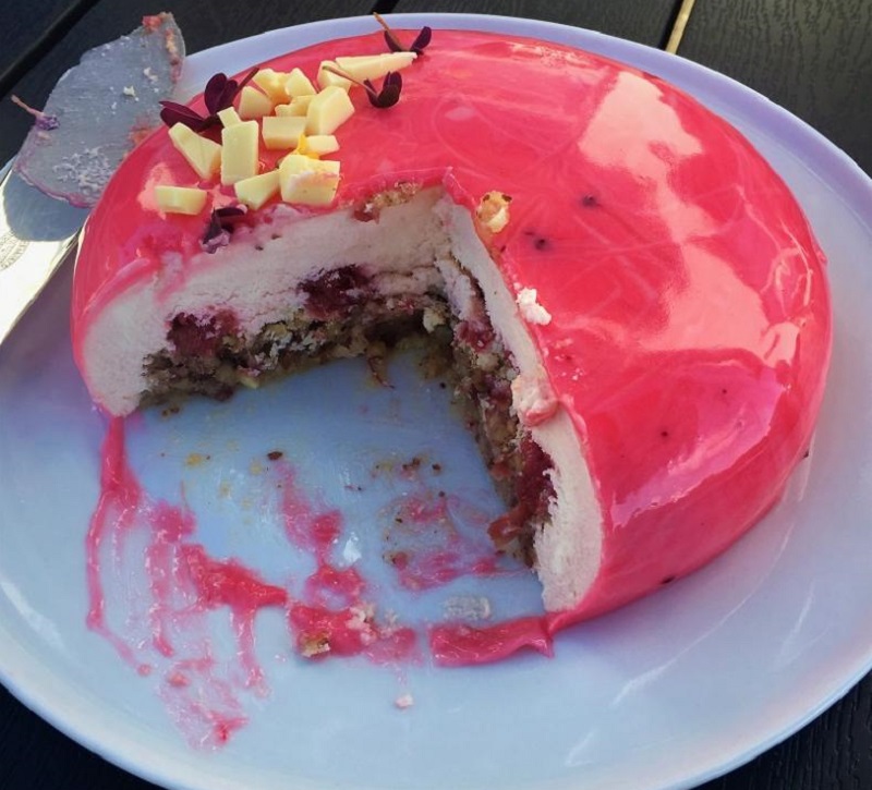 Rabarberkage med marcipan