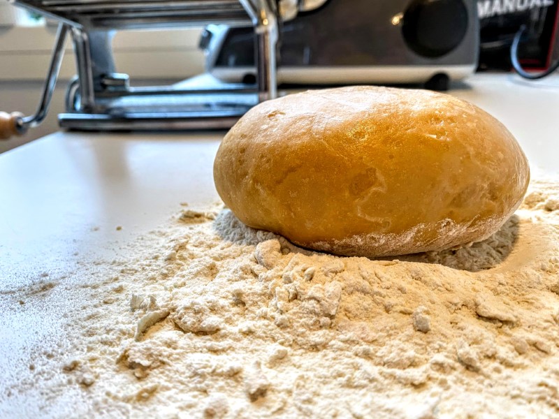 Ravioli med and, ricotta og spinat