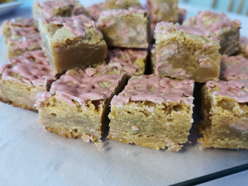 Ruby chokolade blondies
