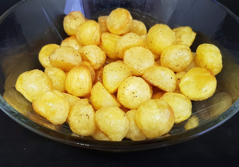 Små kartoffelkugler i ovn