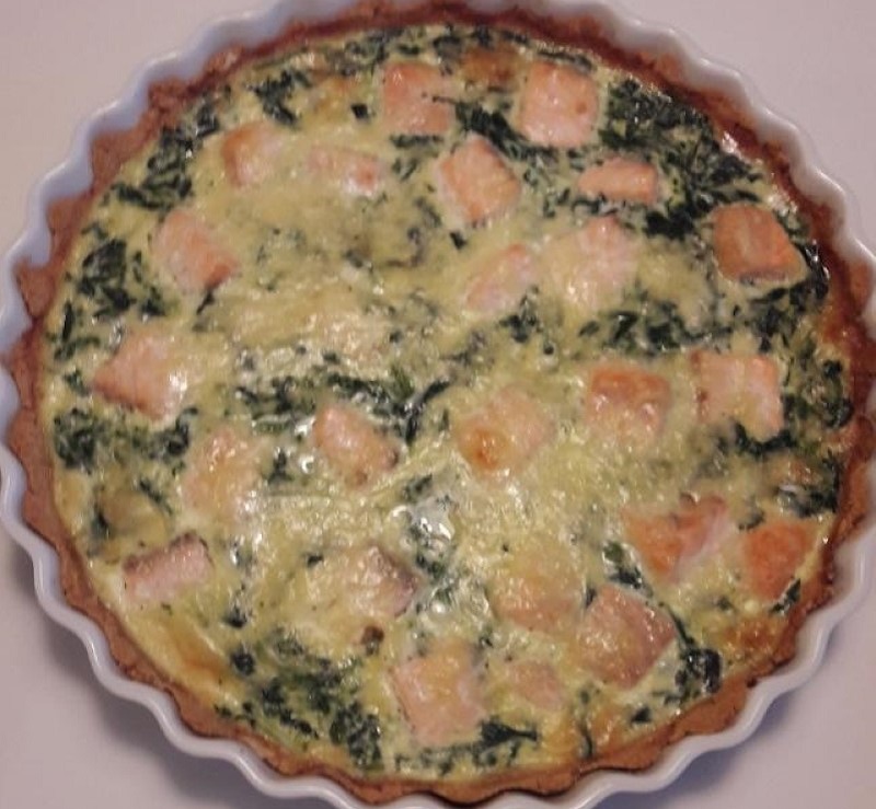 Glutenfri spinattærte med laks