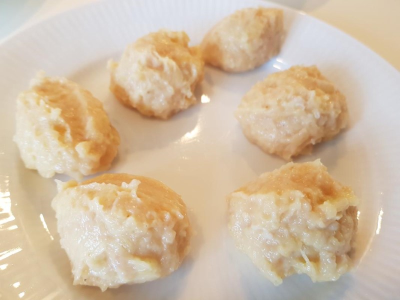 Kyllingefrikadeller