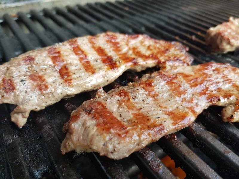 Grillede lammeschnitzler