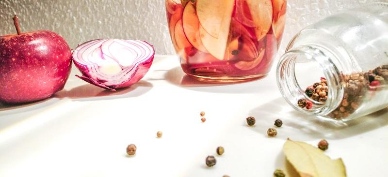 Syltede æbler og rødløg