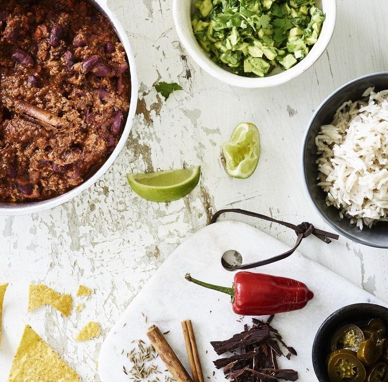 Chili con carne med chokolade og kanel